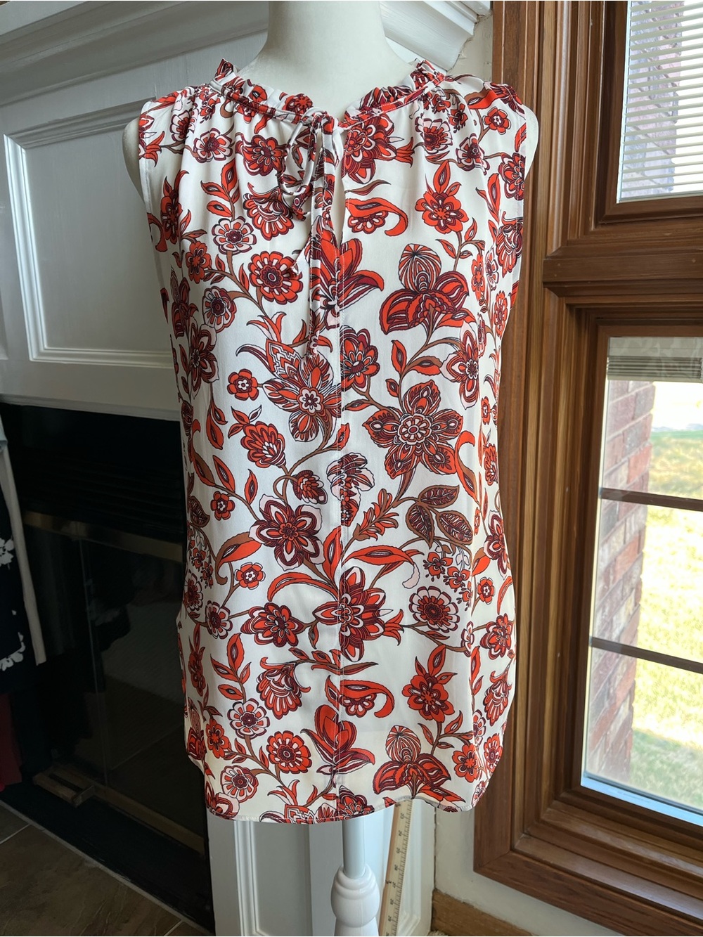 LOFT Cream Sleeveless Floral Tie-Neck Blouse with Red & Orange Print